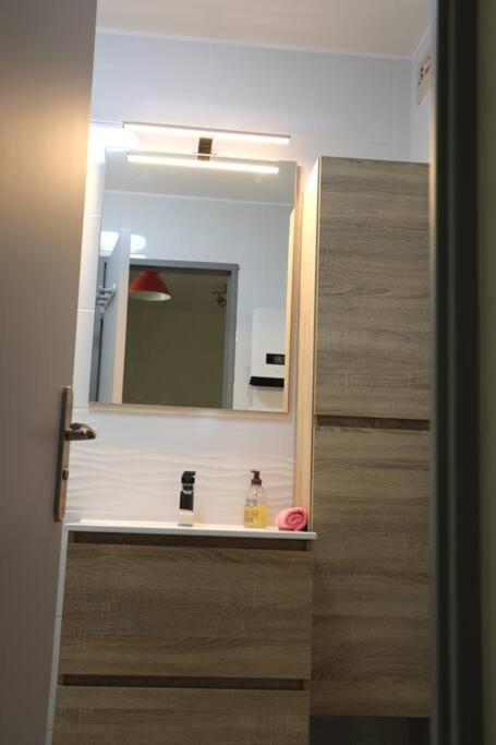 Petit Paradis Classe 3 Etoiles A 200M De La Plage! Terrasse-Wifi-Parking-Clim Сен-Мандрие-сюр-Мер Экстерьер фото