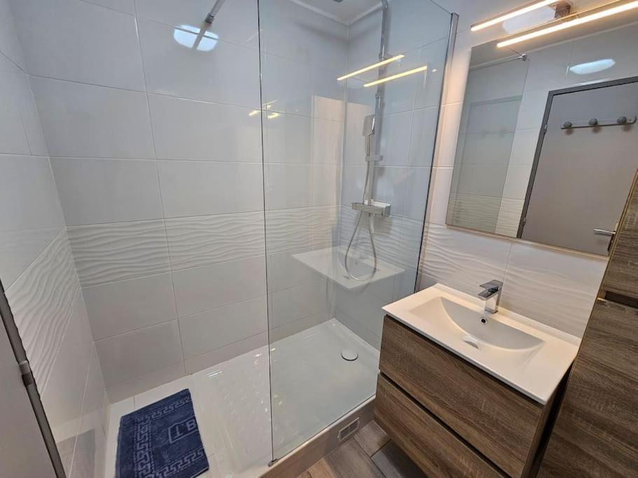 Petit Paradis Classe 3 Etoiles A 200M De La Plage! Terrasse-Wifi-Parking-Clim Сен-Мандрие-сюр-Мер Экстерьер фото