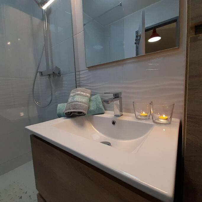 Petit Paradis Classe 3 Etoiles A 200M De La Plage! Terrasse-Wifi-Parking-Clim Сен-Мандрие-сюр-Мер Экстерьер фото